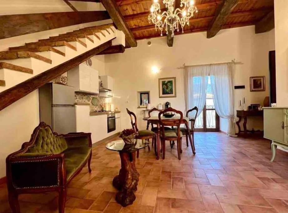 Ferienwohnung La Casina Di Nada Massa Martana Exterior foto